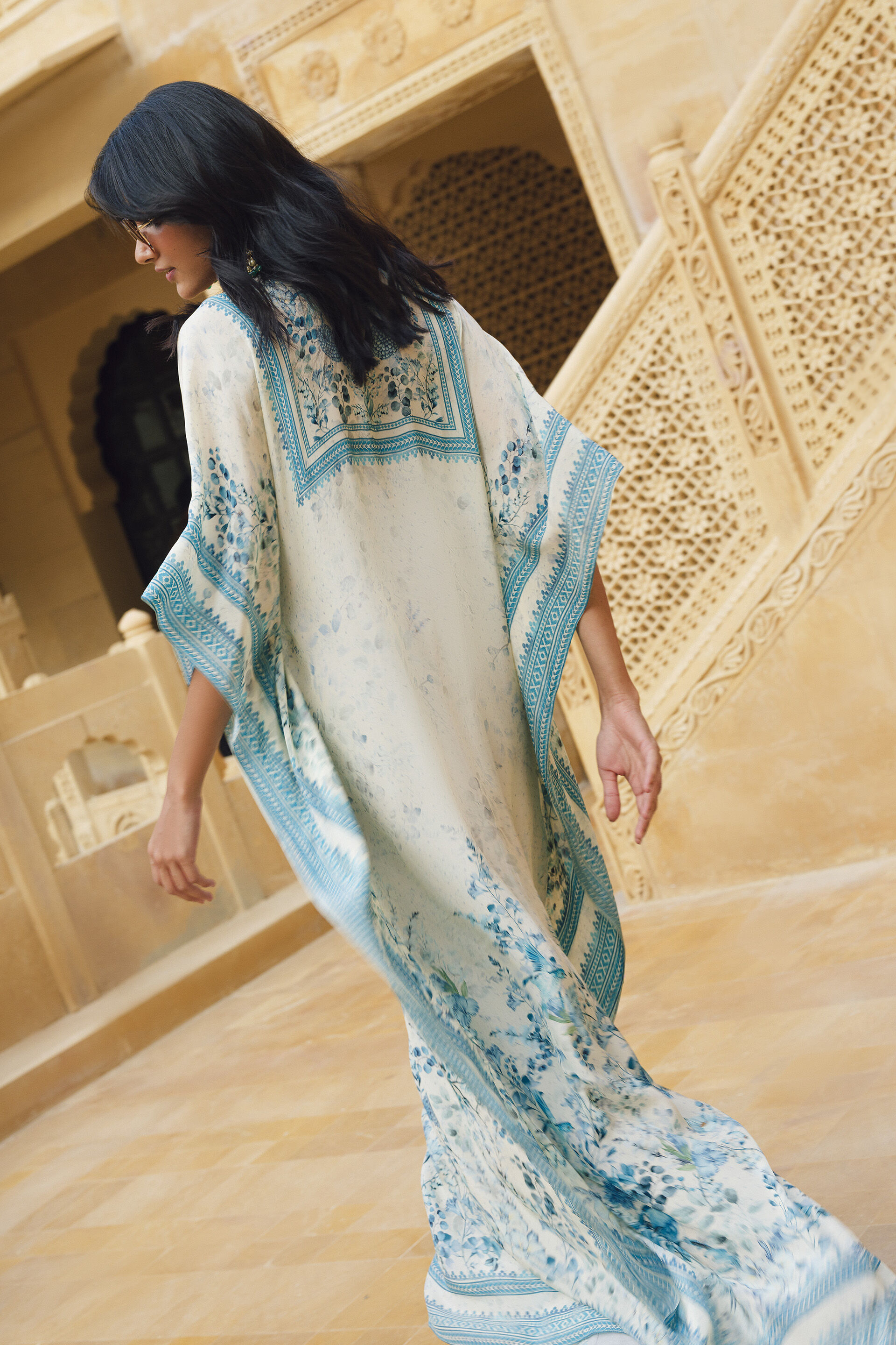Amali Kaftan - White, White, image 3